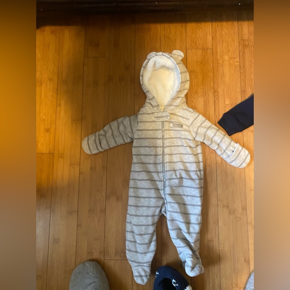 Gently used 6 months one piece warm ! Carters - Picture 1 of 1